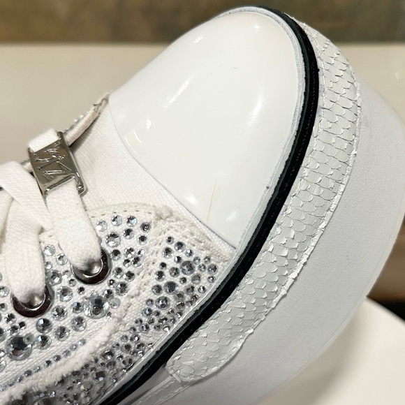 🌹ZIGI🌹 Carmensa-2 Embellished Platform High Top Sneaker Size: 8 - Picture 10 of 14